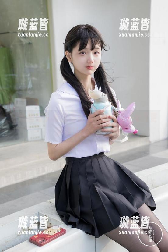 稚乖画册 - 赤西夜夜的女王之美，每次更新都让人惊讶！