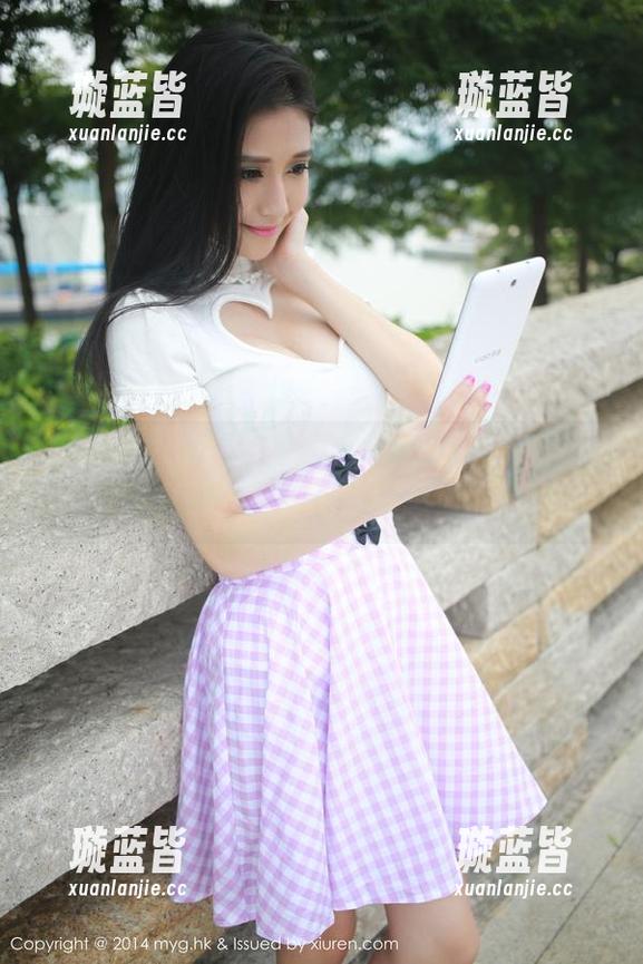美媛馆-Carina梦绮 美媛馆 - Carina梦绮在灰丝的模糊边界,写真引发心中无尽联想,可惜啊