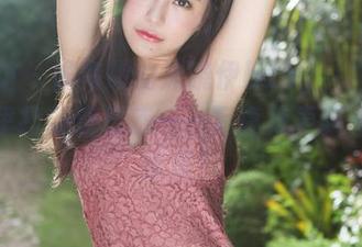 美媛馆 – 候鸟般的沫晓伊baby，总在牛仔裤里找到新灵感——写真集更新里藏着惊喜！