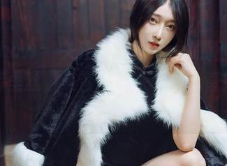 花漾show – 关注尤妮丝egg的新套图更新，裤里丝，这音响起来是什么奇妙的组合？