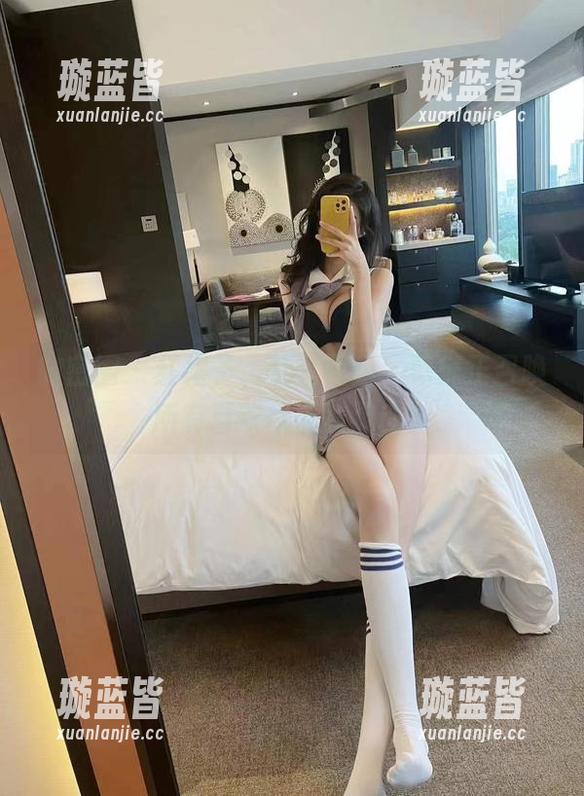 微密圈 - 红裙子、全套图包，葛征正召唤所有喜欢裙子的灵魂？