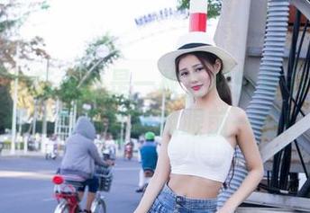 轰趴猫 – 苏小暖是一枚合格的秘书——她的美图合集让我眼前一亮！
