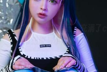 誓要收藏！阿寨寨的女友图册，充满了cos的不可思议与小尴尬。