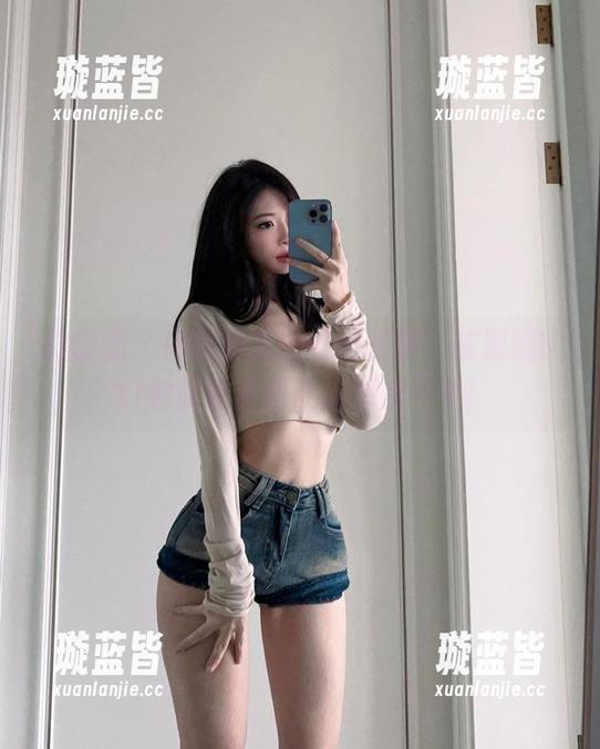 微密圈 - 偶然发现的在线资源，陈妮妮UNI的旗袍真是让人琢磨不透！