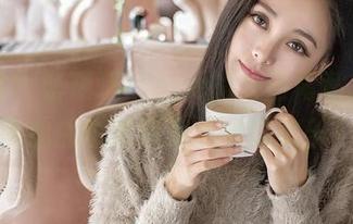 青豆客 – 萌琪琪Lrene的双马尾私拍，弯弯曲曲也能带来满满的欢乐！